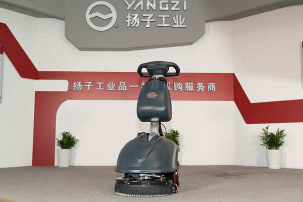 商場(chǎng)用手推式洗地機優(yōu)勢有哪些？