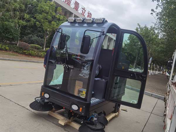 工廠(chǎng)掃地機